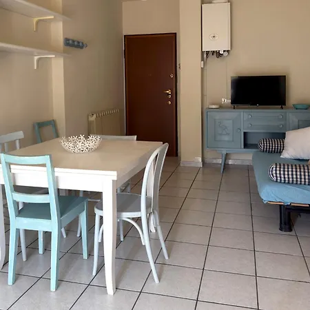 Guesthost - Rossini Mare With Parking Apartment