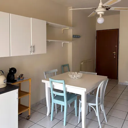 Guesthost - Rossini Mare With Parking Lido Adriano